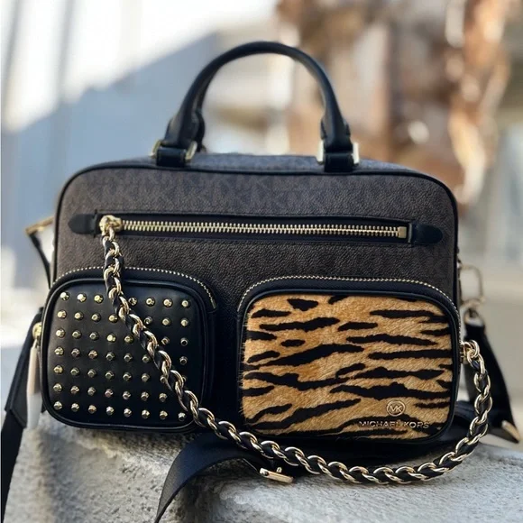 SALE🔥🔥MICHAEL KORS SIGNATURE ELLIOT STUDDED TIGER PRINT CALF HAIR SHOULDER BAG